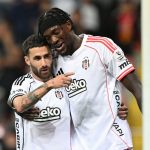 besiktasi yabanci futbolculari sirtliyor 2DanKmdX