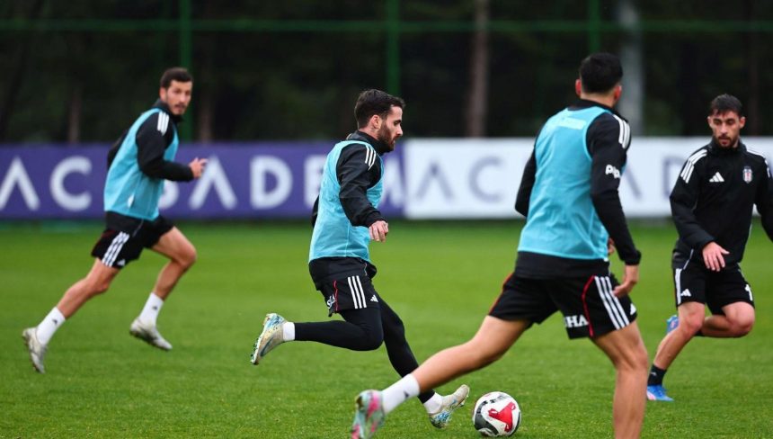 besiktastan cift antrenman enRhV9Ha