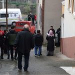 borc nedeniyle tartistigi uc akrabasini silahla agir yaraladi FJXJjyQA