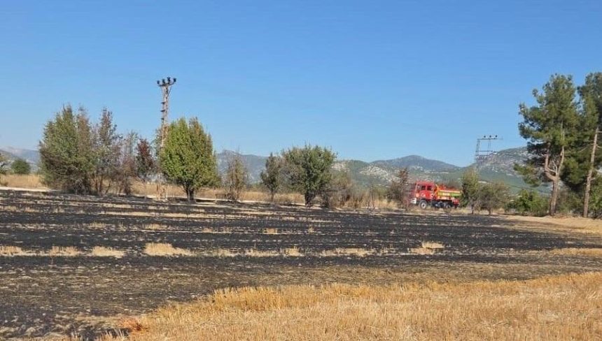 bucakta toprakta cikan yangin itfaiye takimlarinca sonduruldu pKEUd1zF