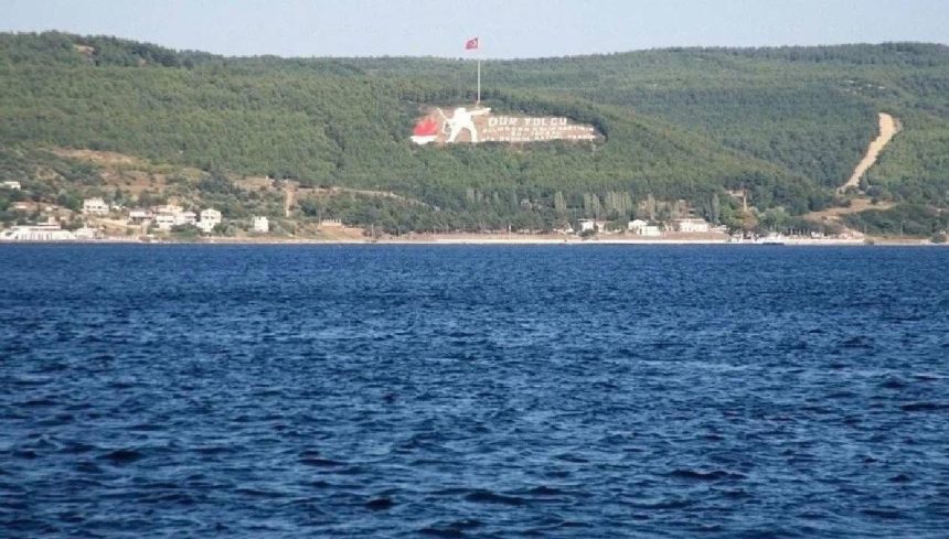 canakkale bogazinda arizalanan gemi kurtarildi wI8prN8f