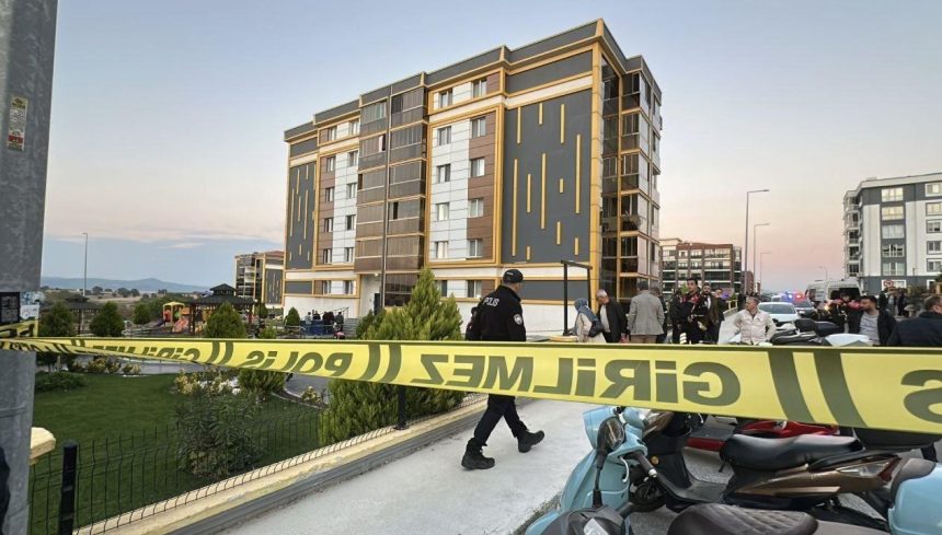 canakkalede astsubay tartistigi emekli astsubayi oldurdu CO497LCr