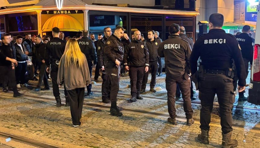 cumbus yerindeki hengame caddeye tasti 2 kisi yaralandi 7DbwxvzY