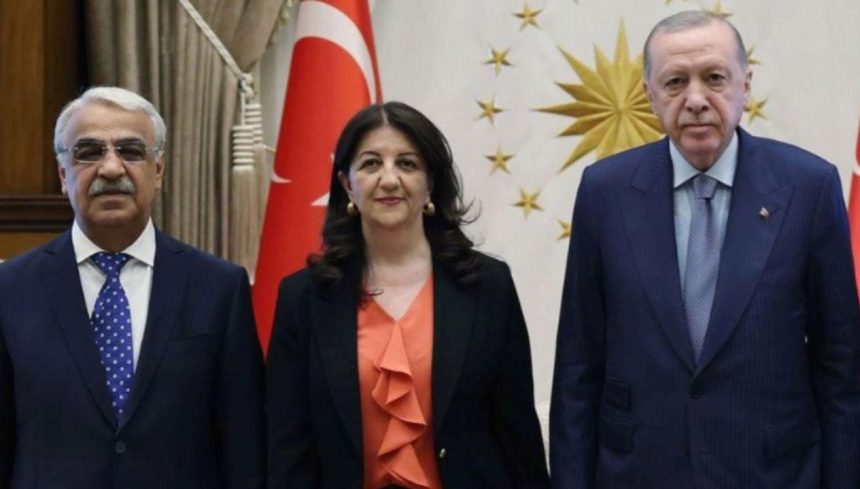 cumhurbaskani erdogan dem parti heyetini kabul etti PpAUfTRw