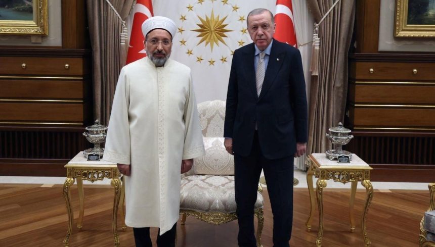 cumhurbaskani erdogan diyanet isleri baskani arpagusu kabul etti 7cXjuKGM