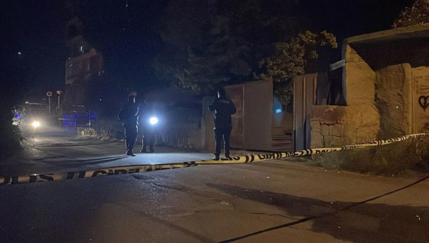 dayisi tarafindan bicaklanan kisi yaralandi DI3ab6qu