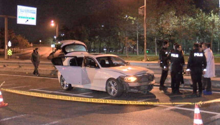 "Dur" ihtarına uymadı 5 polis aracına çarptı: Kovalamaca sonucu vurularak yakalandı 71 dur ihtarina uymadi 5 polis aracina carpti kovalamaca sonucu vurularak yakalandi c6BbV26u