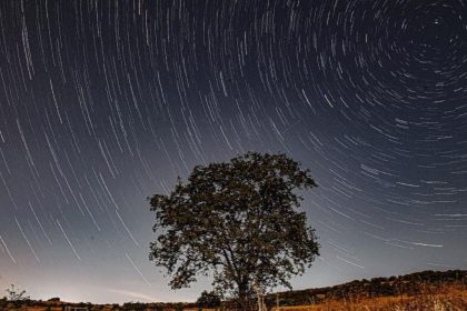 ekim ayinda gorsel solen iki farkli goktasi yagmuru izlenebilecek EHmT77RW