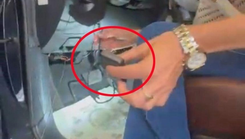 Eşinin aracına takip aygıtı taktıran koca yakayı ele verdi 71 esinin aracina takip aygiti taktiran koca yakayi ele verdi dSwpq8qB