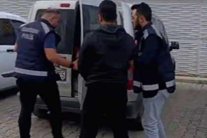 eski yengesinin esini cocuk tesliminde silahla vurdu DTWCEJ14