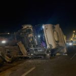 eskisehir ankara yolunda tir devrildi ulasimda aksama yasandi fgAVMj6Z