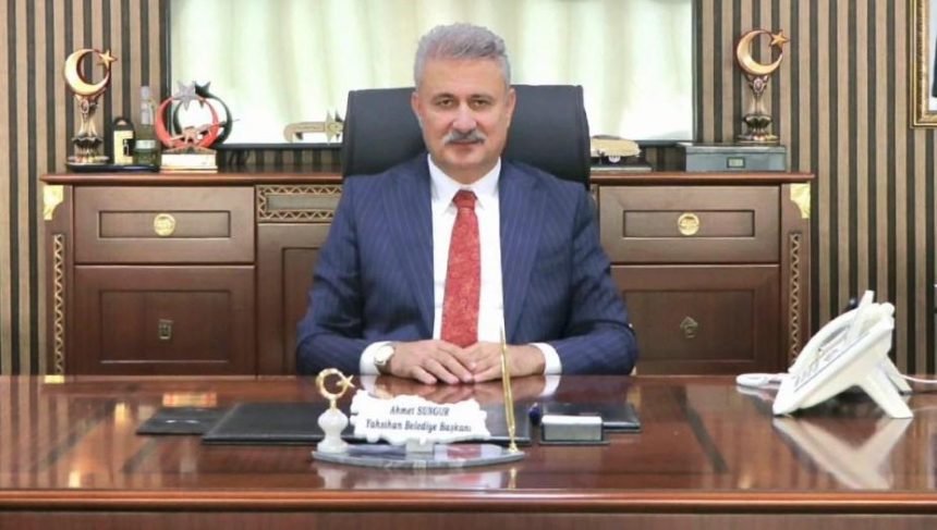 eskiyahsihan belediye baskani ahmet sungurun mal varligina el konuldu 7E6niPrb