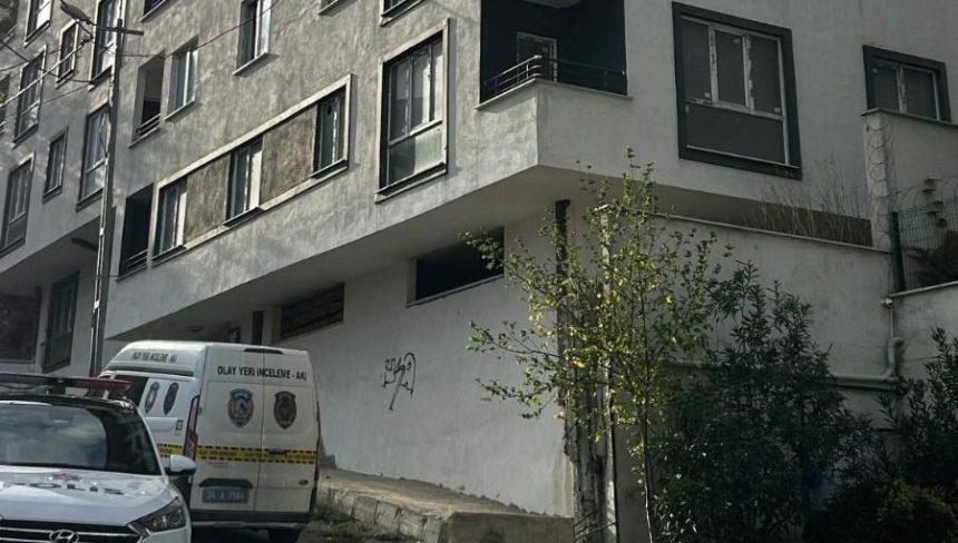 eyupsultanda cinsel istismar savi biri yakalandi iki kisi araniyor BGp6cegZ