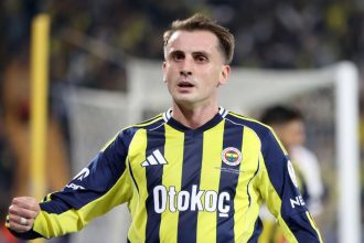 fenerbahce karagumruku ust uste 5 sefer maglup etti gGDJ23VM