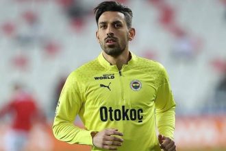 fenerbahcede iki yildiz takim disi birakildi Tg5Ch9Hl