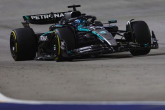 formula 1 singapur gpsinde kazanan george russell YeFU3RXA
