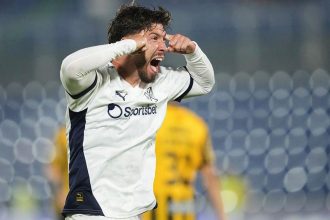 galatasarayda orta transfer periyodunda rota arjantin 6Fb7tc3z