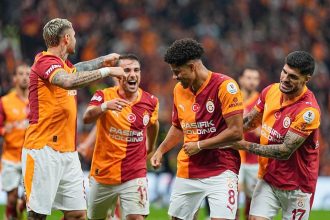 galatasaraydan dev seri 18 mactir yenilmiyor yAURmBIs