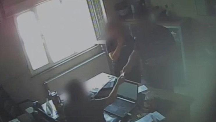 Gaziantep'te para karşılığı rapor hazırlayan doktor tutuklandı 71 gaziantepte para karsiligi rapor hazirlayan doktor tutuklandi XJuhSNb8