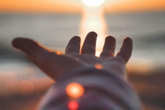 gunes isigini satmayi planlayan sirket tartisma yaratti korkunc ve urkutucu juHfWfiZ