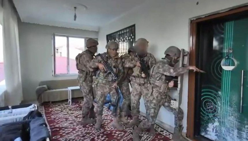 igdirda torbaci operasyonunda tutuklama C59BCq5S