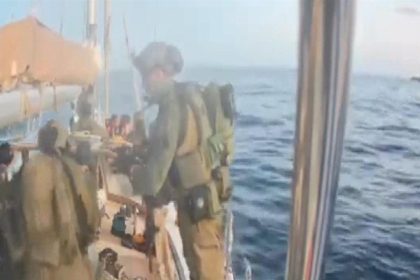israil sumud filosundan 21 gemiye saldirdi j7flB54Z