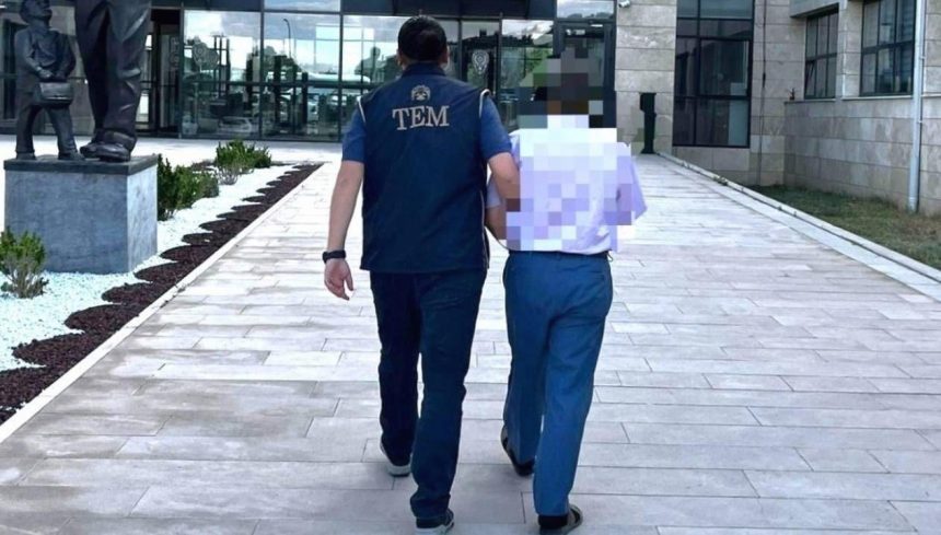 İstanbul’da FETÖ operasyonunda gözaltına alınan 5 doktor tutuklandı 71 istanbulda feto operasyonunda gozaltina alinan 5 doktor tutuklandi 8YnfckfF