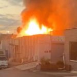 istanbulda mobilya imalathanesinde yangin EEbgvn91