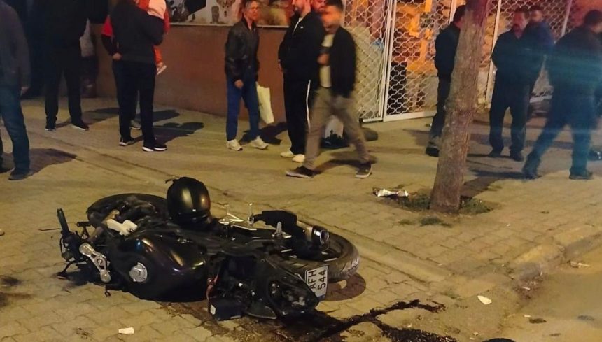 kamyonet motosiklete carpti 1 meyyit 1 yarali NsfdEujQ