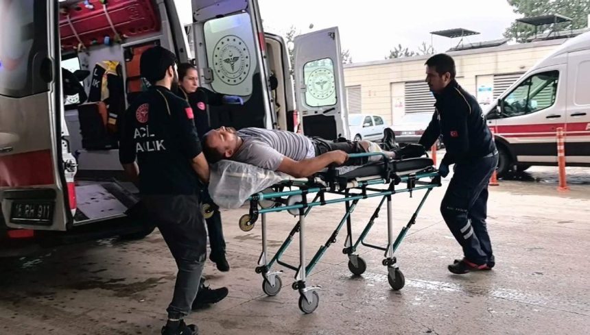 Kardeşinin vefatına neden olan sürücüyü 3 yıl sonra vurdu 71 kardesinin vefatina neden olan surucuyu 3 yil sonra vurdu HHqUnKtX