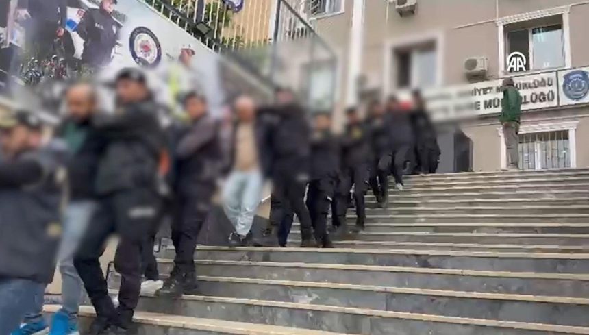 Koşulsuz şartsız, faizsiz kredi tuzağı! 10 milyar liralık para trafiği tespit edildi 71 kosulsuz sartsiz faizsiz kredi tuzagi 10 milyar liralik para trafigi tespit edildi MPAl9Ssw