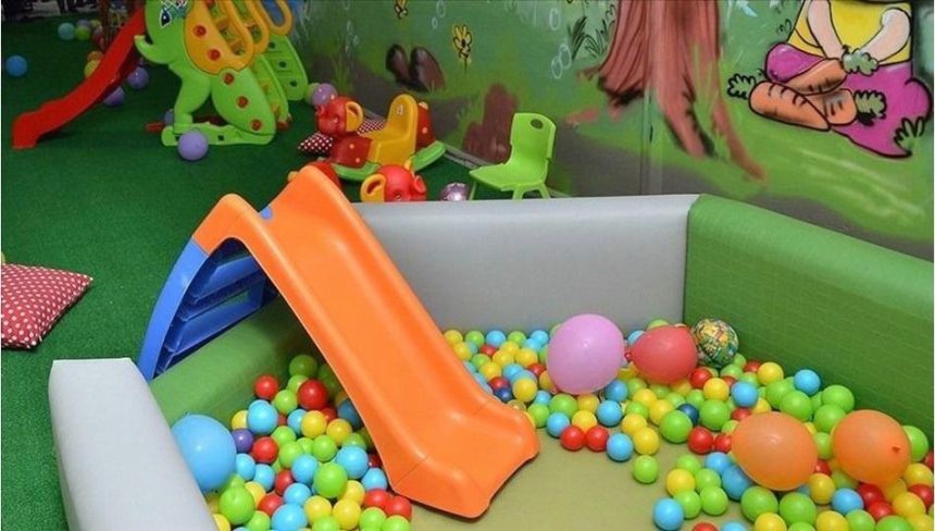 kreste akilalmaz olay ogretmen 3 yasindaki cocugu isirdi vadfUWu6