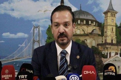 kursad zorludan meclisteki ocalan sloganlarina reaksiyon kabul edilemez sMfyV4ZT