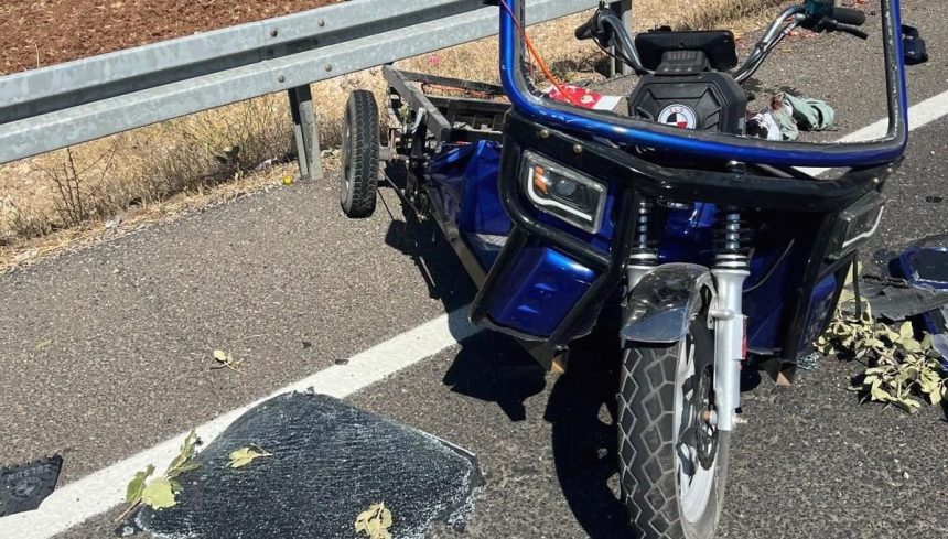 Mardin'de araba ile motosiklet çarpıştı: Meyyit ve yaralılar var 71 mardinde araba ile motosiklet carpisti meyyit ve yaralilar var IvWmplDe