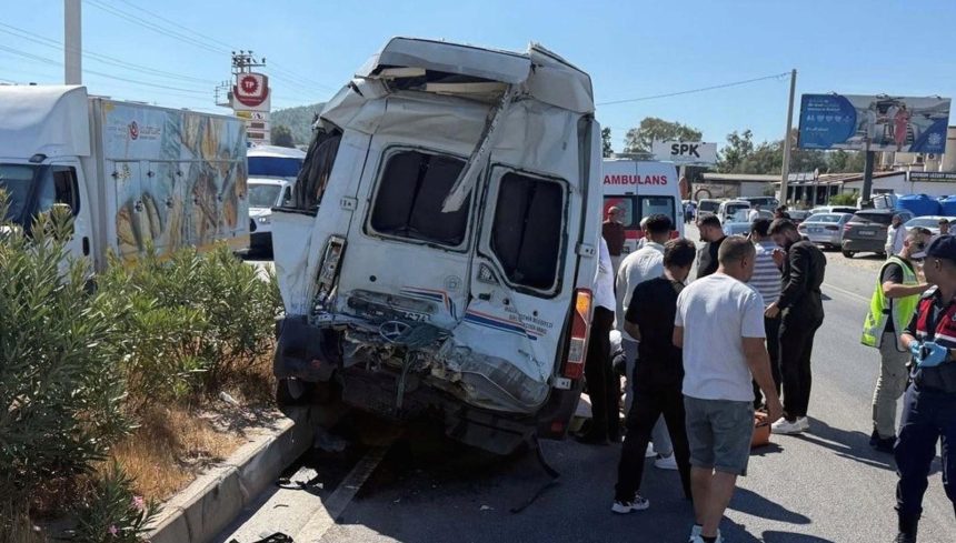 minibus ile alimli carpisti 1 meyyit 10 yarali svgAPMmB