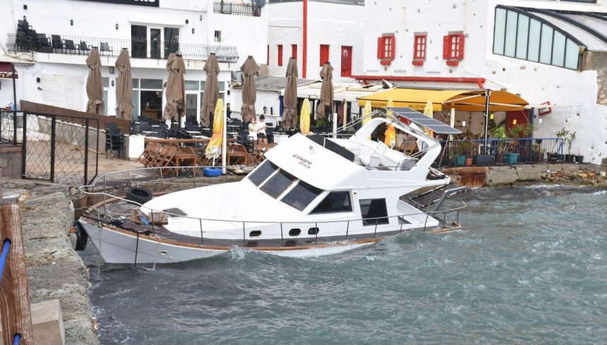 Muğla'da sağanak ve fırtına tesirli oluyor 71 muglada saganak ve firtina tesirli oluyor LFGGAvtN