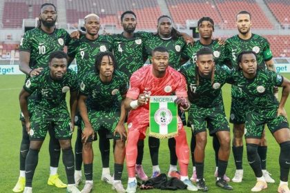 nijerya ulusal ekibini tasiyan ucak acil inis yapti osimhen ve ndidi ucaktaydi YFhYZ9QS