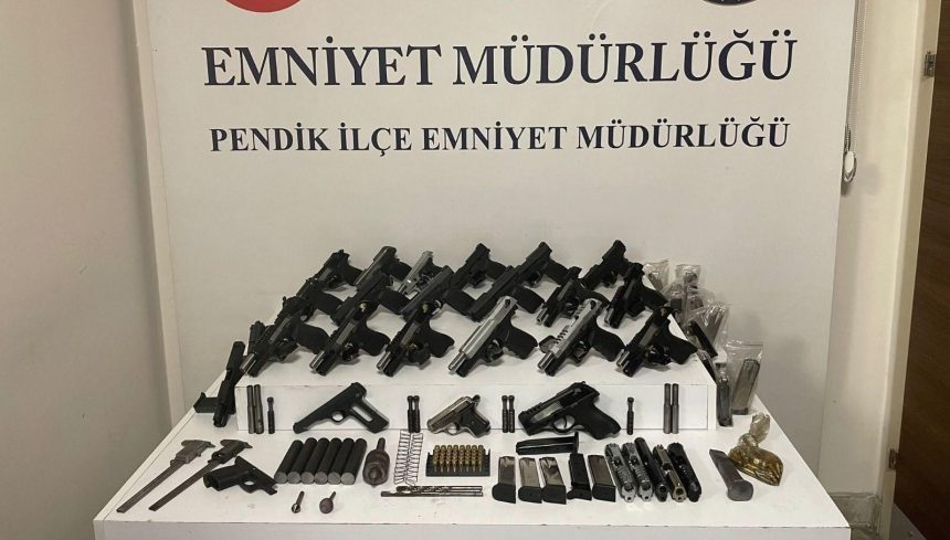 Pendik'te kaçak silah atölyesine baskın: İki tutuklama 71 pendikte kacak silah atolyesine baskin iki tutuklama b2w25kpB