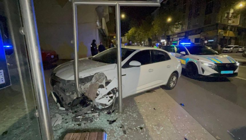 polisten kacan alkollu sofor duraga daldi 2TcpbzH8