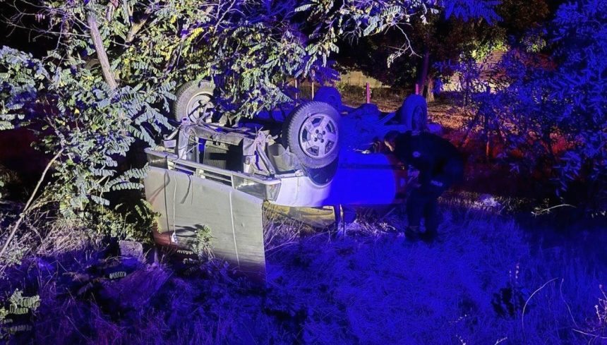 Polisten kaçan araç şarampole uçtu: 2 yaralı 71 polisten kacan arac sarampole uctu 2 yarali g6BRM9Sm