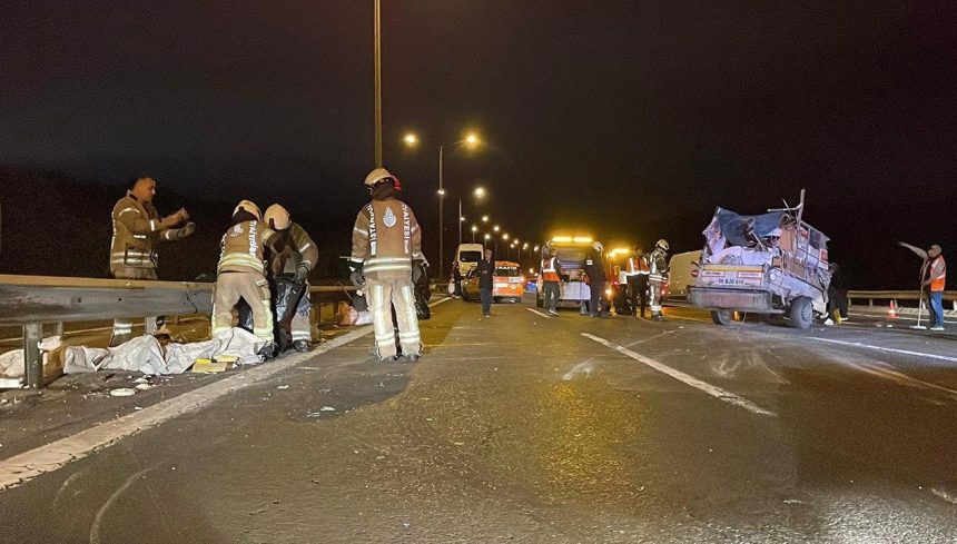 romork minibusu devirdi 3 yarali krcyJsFK