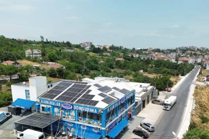 soguk havalara meydan okuyan lezzet kisin dondurma keyfi 49re894P