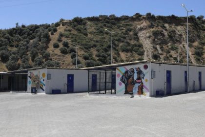 sokak hayvanlari icin 244 bin metrekarelik omur alani UfdMfHAW