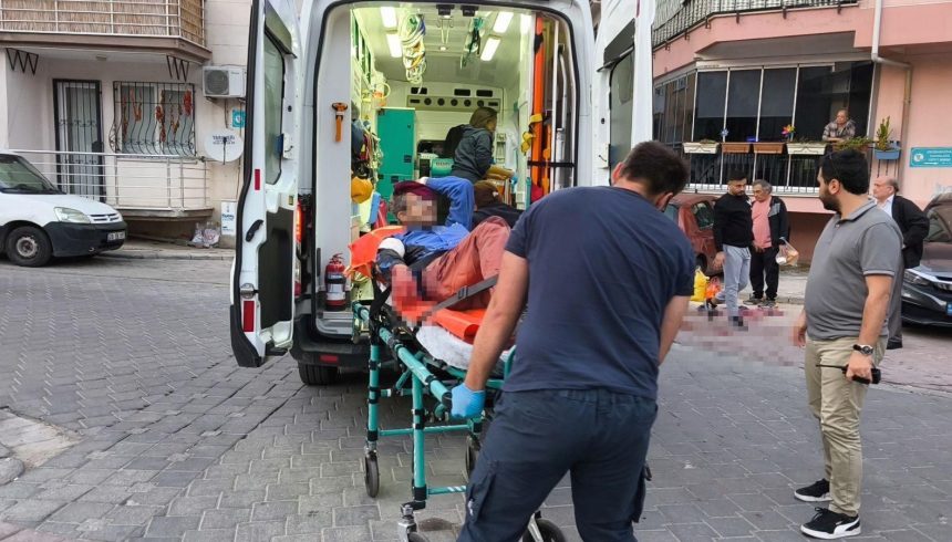 sokak ortasinda agabeyini bicakladi sonra konuta geri dondu bsuWJnmb