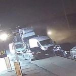 surucu oksuruk krizine girdi tir ile 5 araca carpti FJnHltz4