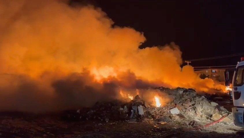 tekirdagda hurdalik yangini panik yaratti KsFqCLfy