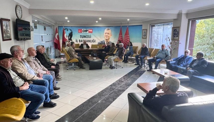 tuncelide chp vilayet idaresi kendilerini partiye kilitledi L5rrF6DJ