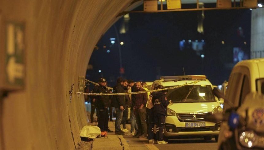 Tünelde kanlı infaz: 1 meyyit, 1 yaralı 71 tuneldekanli infaz 1 meyyit 1 yarali XF1b237a