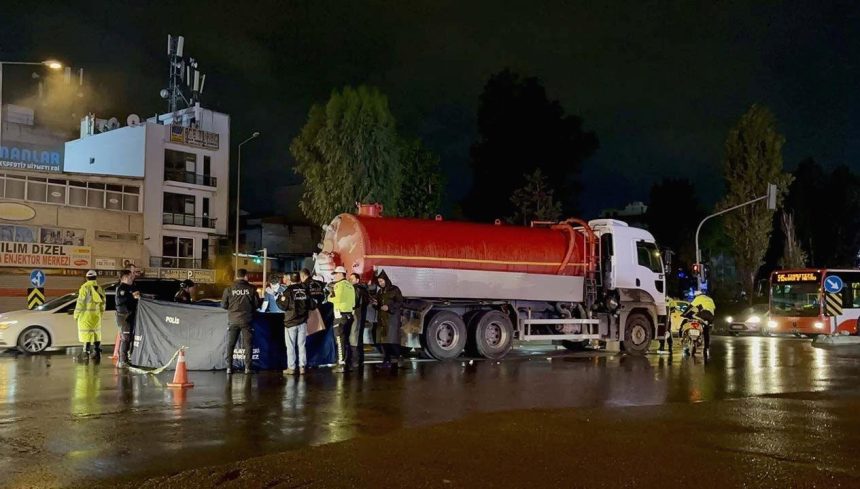 Vidanjörün çarptığı motosikletli öldü 71 vidanjorun carptigi motosikletli oldu GMyWDeI1