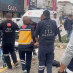 yolun karsisina gecmeye calisan kardeslere araba carpti kPkULuvu